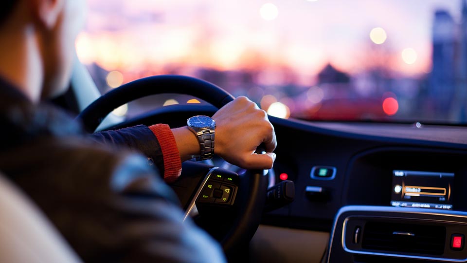 Wirtschaftliches Autofahren – die 6 wichtigsten Regeln